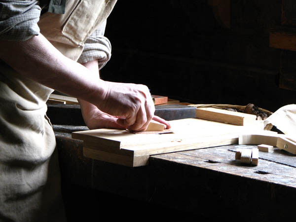 Nuestra <strong>carpintería de madera en  Molinos (Los)</strong> es una empresa de <strong>herencia familiar</strong>, por lo que  contamos con gran <strong>experiencia </strong>en la profesión.